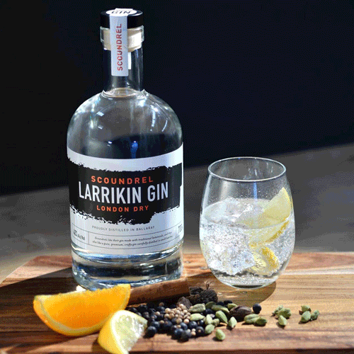 A gif of Kilderkin Gin products. There is an image of a gin bottle and gift pack with three smaller gin varieties.